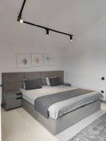 Standard Double Room with Shared Bathroom