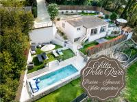 Piscine-Jacuzzi-Vidéoprojecteur-Clim La Perle Rare - B&B Mougins