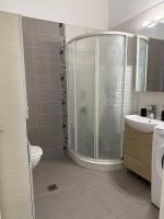 Hidden Gem Apartment - B&B Patrás