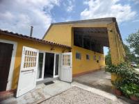 Deluxe One-Bedroom Apartment with Garden View