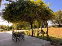 Maison 180 m2 piscine chauffée - Bed and Breakfast