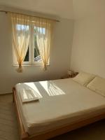 Apartamento con balcón