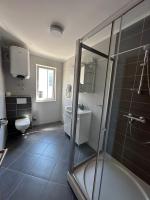 Apartamento con balcón