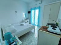 Double Room with Balcony and Sea View