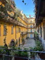 Bilocale Red House - Two room apartment Red House, cosy flat - Chambres d’hôtes Milan