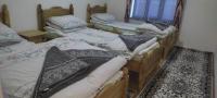 Dreibettzimmer mit eigenem Bad