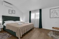 Superior One-Bedroom Apartment