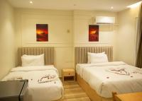 Twin Room with Mountain View