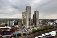 Executive 2 Bed 2 Bath Central Woking Flat with Free Parking - Ferienwohnung Horsell