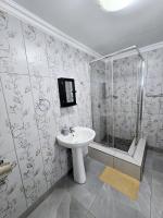 Superior King Suite