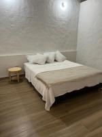 Chambre Lit Queen-Size - Vue sur Jardin