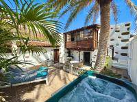 Casa Jarana, Private House with Jacuzzi near the Sea - B&B Las Aguas