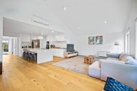 Salt Air Hideaway with Lush Backyard - Ferienwohnung Torquay