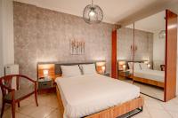 Flisvos Halcyon - B&B Athens