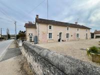 Chez Marcel - Chambre Privée & Espaces Communs - Chambres d’hôtes Lussac-les-Châteaux