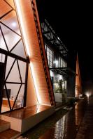 The Sikarim Waterfall View Villa - Bed and Breakfast Kejajar