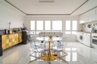 Nice Apartment with amazing view of Paris plus Parking - B&B París