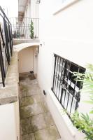 Classic One-Bedroom Apartment with King Bed