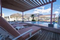 The Rose207: Modern Corner Studio with Views - Chambres d’hôtes Le Cap