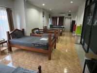 Lit Simple en Dortoir