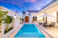 The R Villa Bratan - 3BR Serene Getaway in Canggu - B&B Canggu