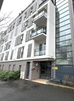 Massy Home, votre cocon à 2 pas du RER et de la gare TGV - B&B