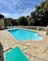 Haut de Villa - Proche plages, Piscine privée - B&B Saint-Raphaël