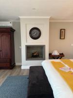 Honeymoon Garden Facing Room