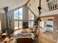 Warm Mountain Escape Secluded Peaceful Hot Tub - B&B