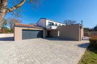 Peaceful Family Fun & Pool-Villa Boni Domini - B&B Žminj