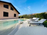 Holiday Flat in Villa San Gregorio with pool - Bed and Breakfast Melazzo