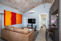 Kitchen Walk-in Shower One block off Main - B&B Fredericksburg