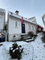 Unique 200-year old tiny house in Old town - B&B Stavanger