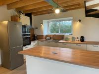 Gîte calme avec wifi et piscine partagée en pleine nature - FR-1-410-466 - Chambres d'hôtes Conlie
