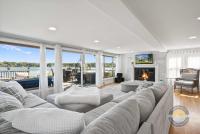 Cross Lake Retreat with Hot Tub & Stunning Views - B&B Antioch