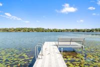 Cross Lake Retreat with Hot Tub & Stunning Views - B&B Antioch