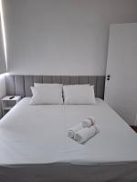 Apartamento 3 quartos no bairro Floresta, na melhor localização de BH, próximo às principais avenidas, ao lado do colégio Batista, com supermercado, farmácia e bares na esquina - B&B Belo Horizonte