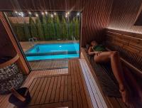 Namas su PRIVAČIU BASEINU, SAUNA IR KUBILU! - B&B Palanga