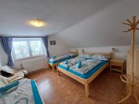 Chambre Quadruple Économique avec Salle de Bains Commune