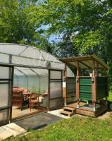 Bell tent one of three to rent fully equipped private equipped kitchen tents too - Ferienwohnung