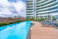 Fabulous 2BR 2BA Apartment in the Central District - Hosted by Canstay - Ferienwohnung