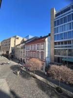 New Modern Comfort in the Heart of Bratislavas Old Town - Chambres d’hôtes