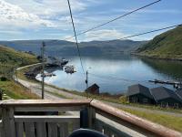 Rainbow house Akkarfjord Sørøya - B&B Hammerfest