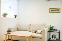 Scenic Retreat with Deck & Stunning Views in LA - B&B Glendale