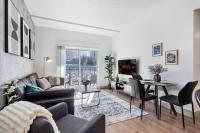 Modern Marvel - Free Parking, Gym, Near Stadium - B&B Charlotte