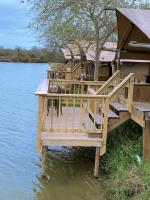 Glamping Escape Safari Tent Near SpaceX - Bed and Breakfast Colonia Acres