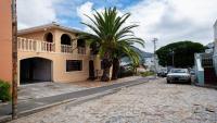 The Famous Bokaap Villa - Bed and Breakfast