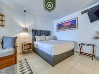 Oceanview 1 BR Condo 3 Min Away to the Beach - B&B