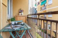 Elegante bilocale AC, WiFi ,5 min Policlinico, 25 min Duomo Milano - B&B San Donato Milanese