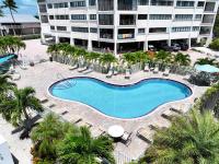 Villa Valbuena Gem Key Largo 2 Kings Marina Pickleball Tennis 3 Pools Remodeled 2025 - Bed and Breakfast Key Largo